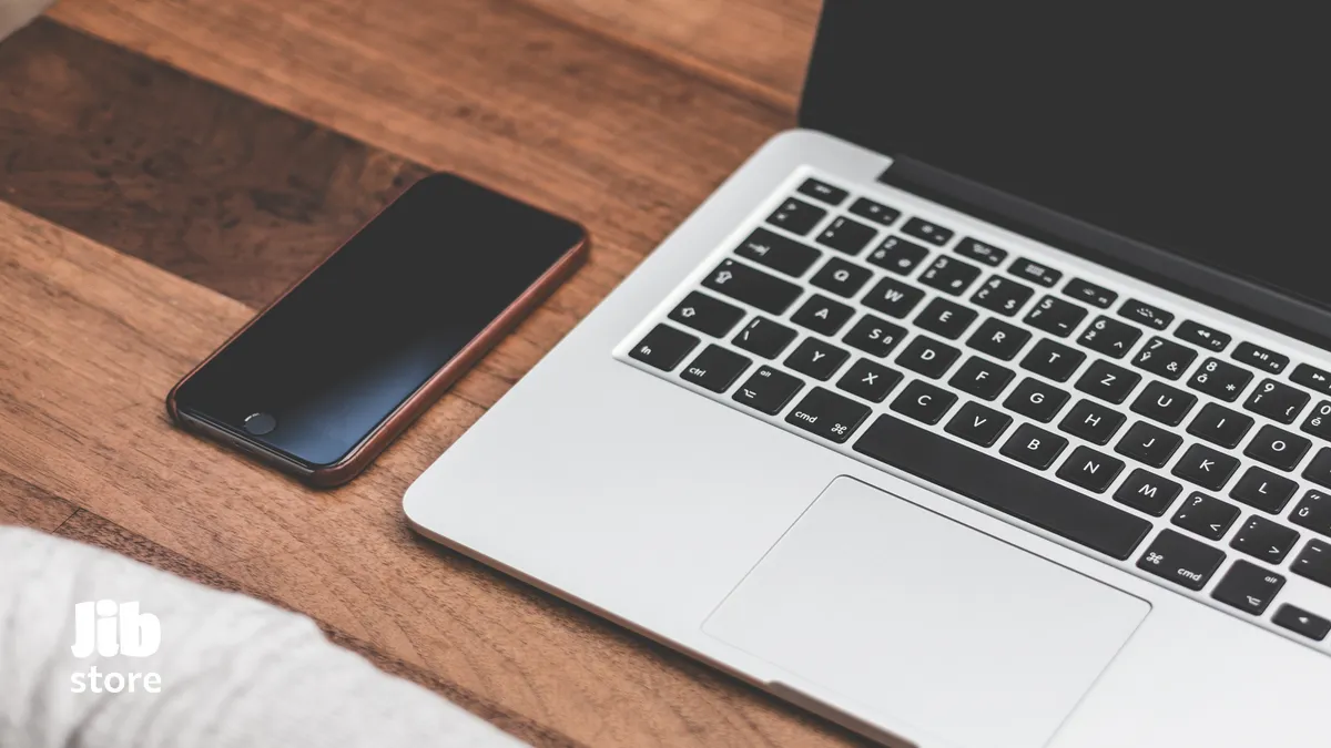 چطور با یک اپ موبایل مک‌بوک بدون کیبورد را زنده کردم؟