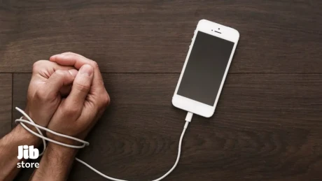 فکر میکنی میتونی بدون گوشی دوام بیاری؟ من امتحانش کردم!